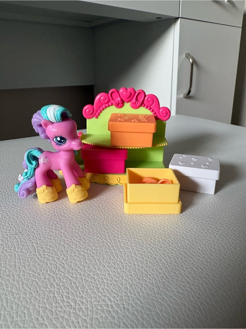 My Little Pony Shoe time with Toola Roola playset